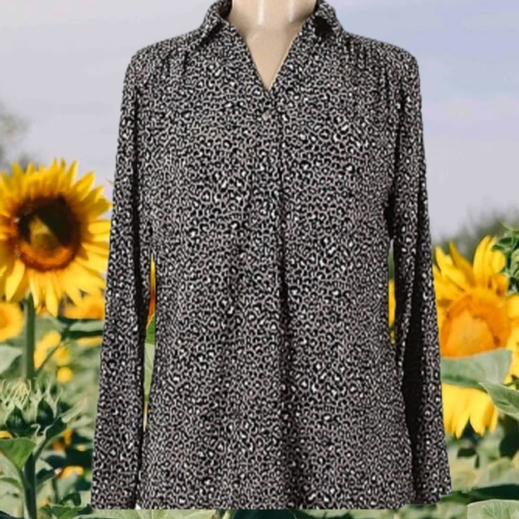 Anne Klein Grey Leopard 🐆 Print Blouse Button Placket & Sleeve New Condition! - Picture 1 of 4